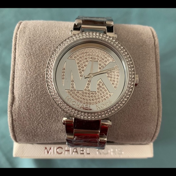 Watch - Picture 2 of 3